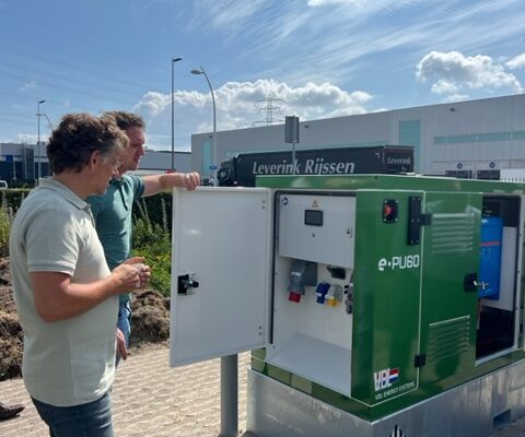 Eerste batterij op de Ecofactorij geplaatst